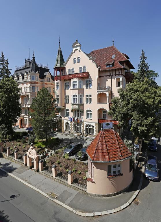 Spa Hotel Villa Smetana 卡罗维发利 外观 照片